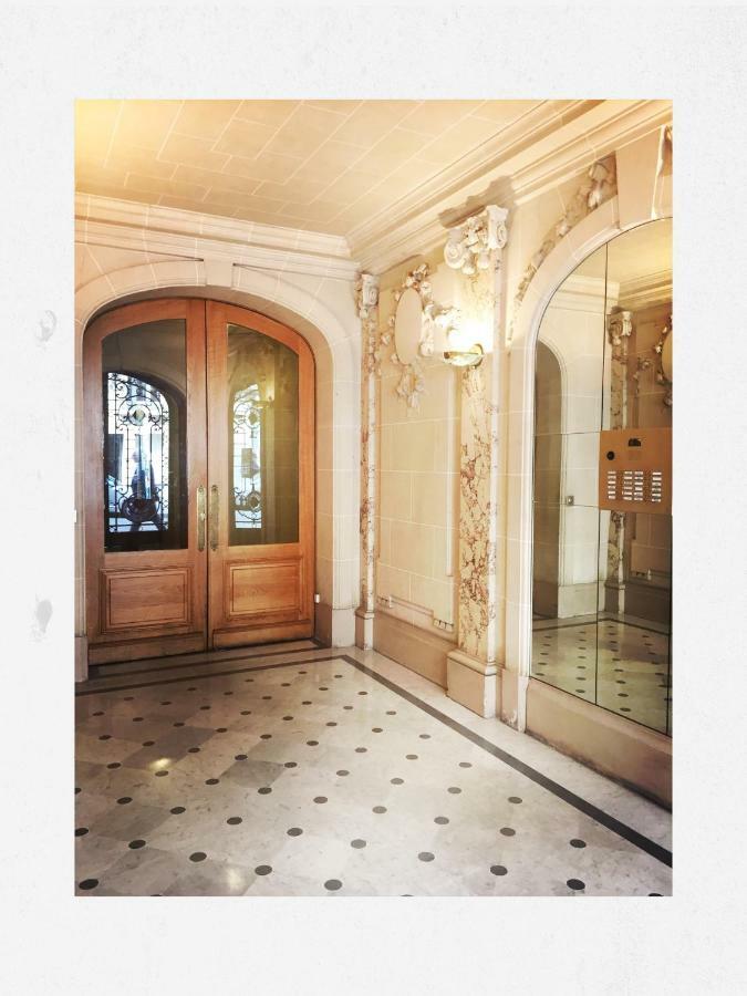 Stella Yardena Apartment Paris