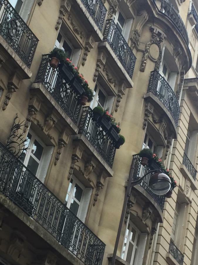 Stella Yardena Paris